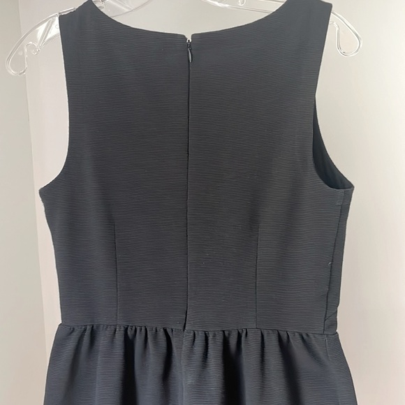 LOFT Size 4 Black Sleeveless Dress - Picture 4 of 8